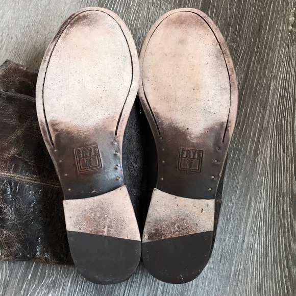 FRYE - Picture 14 of 16